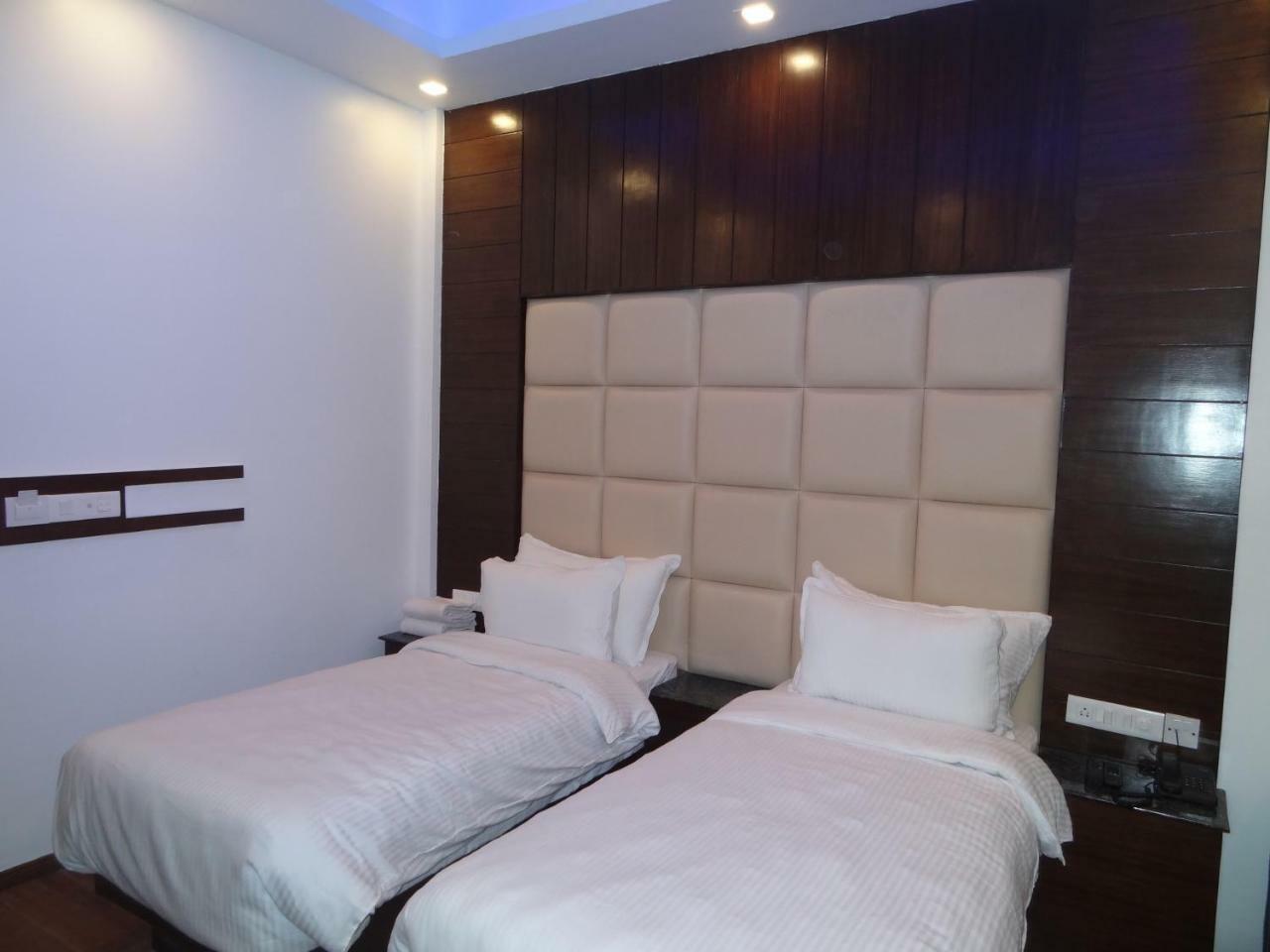 Kamakshi Residency By Royal Collection Hotel & Resorts Tapovan エクステリア 写真